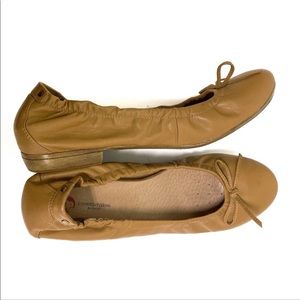 Blondo Bettina Leather Ballet Flat Camel